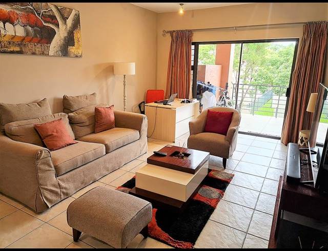 2 BEDROOM APARTMENT FOR SALE IN BRYANSTON